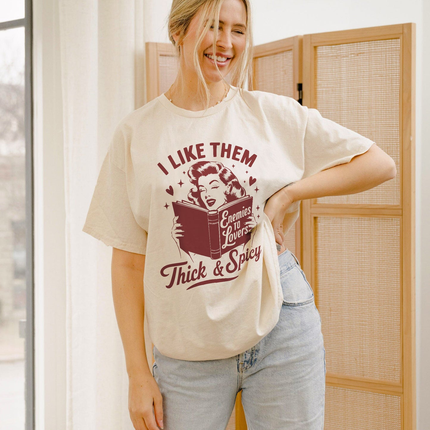 Book Lover Shirt – I Like Them Thick and Spicy Tee – Funny Reading Girl Bookish Quote – Natural – Up To 5XL