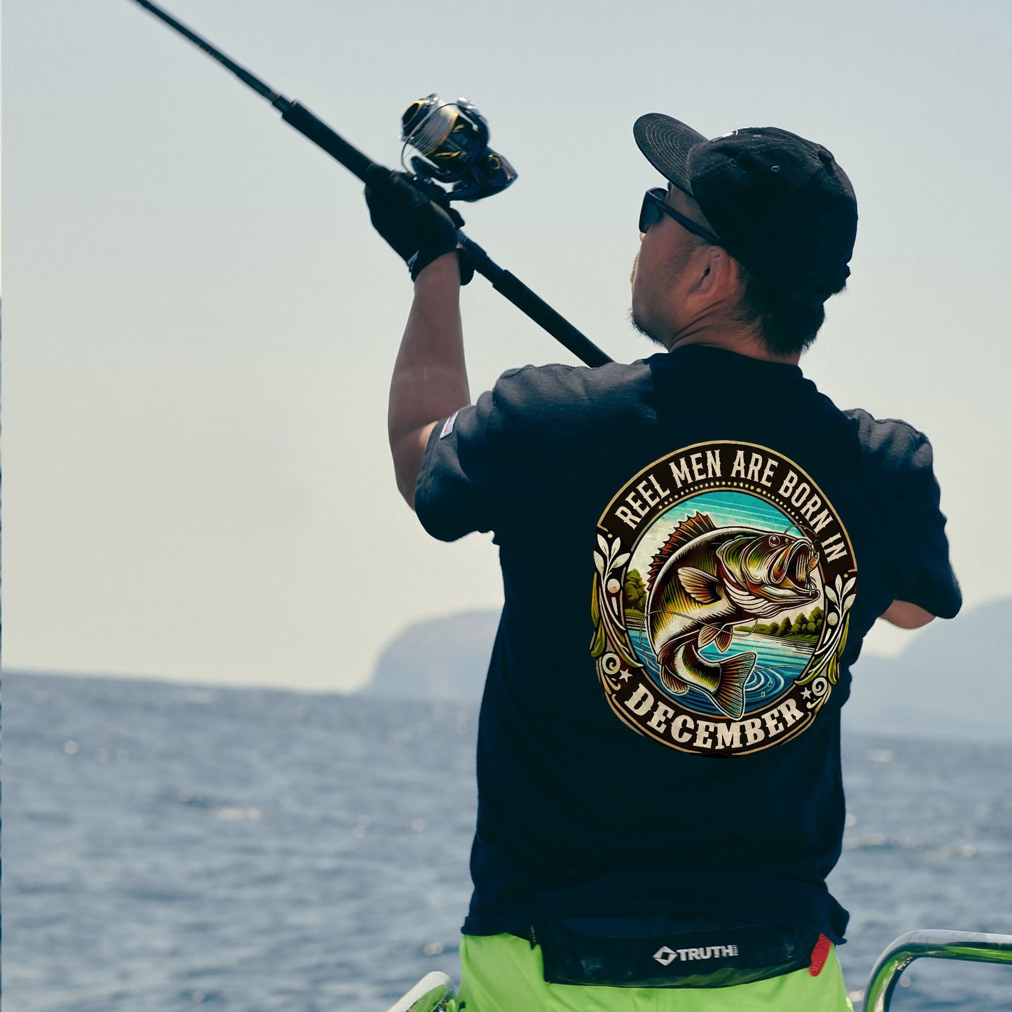 Fishing Birthday Gift Tee for Fisherman – Reel Men Are Born In December Shirt – Black – Up To 5XL