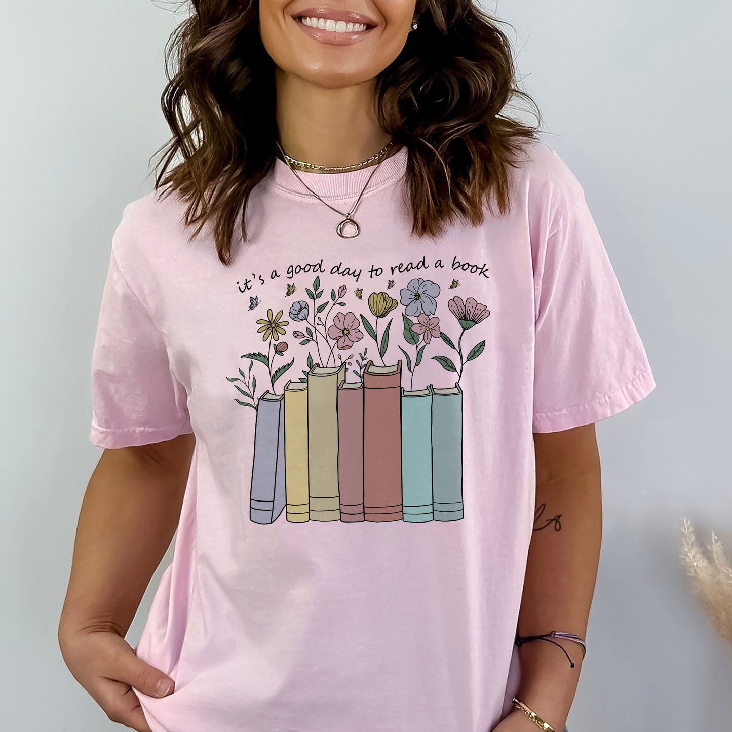Book Lover Shirt – It’s a Good Day to Read a Book Floral Tee – Bookworm Gift Aesthetic – Pink – Up To 5XL