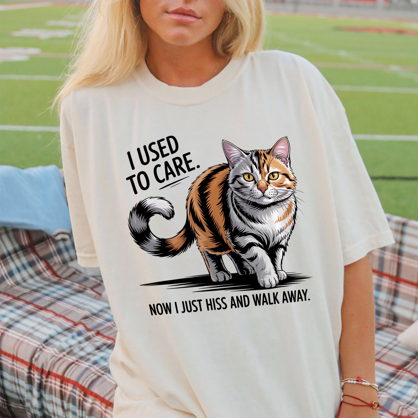 Funny Cat Shirt – I Used to Care Now I Just Hiss and Walk Away – Kitty Sarcastic Tee - Natural - Up To 5XL