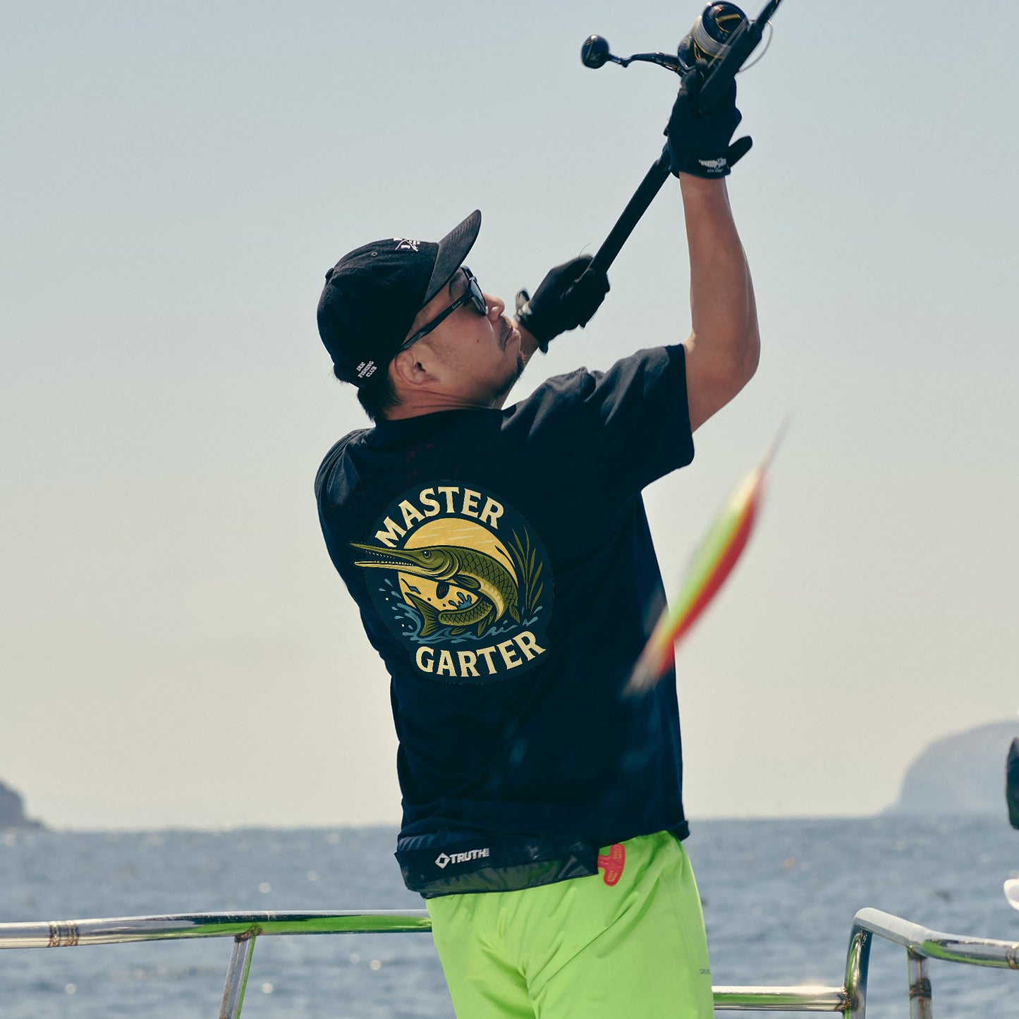 Master Garter Shirt – Alligator Gar Fishing Tee - Black – Up To 5XL