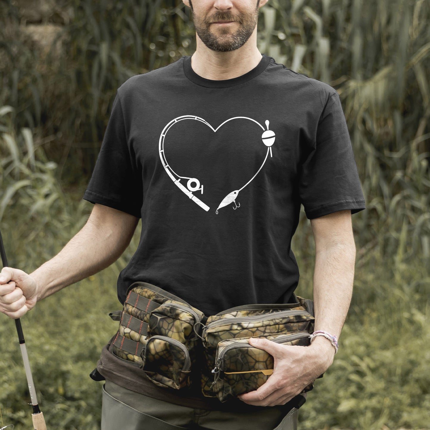 Fishing Rod Heart Shirt – Romantic Angler Tee – Fishing Love Design for Couples – Black – Up To 5XL